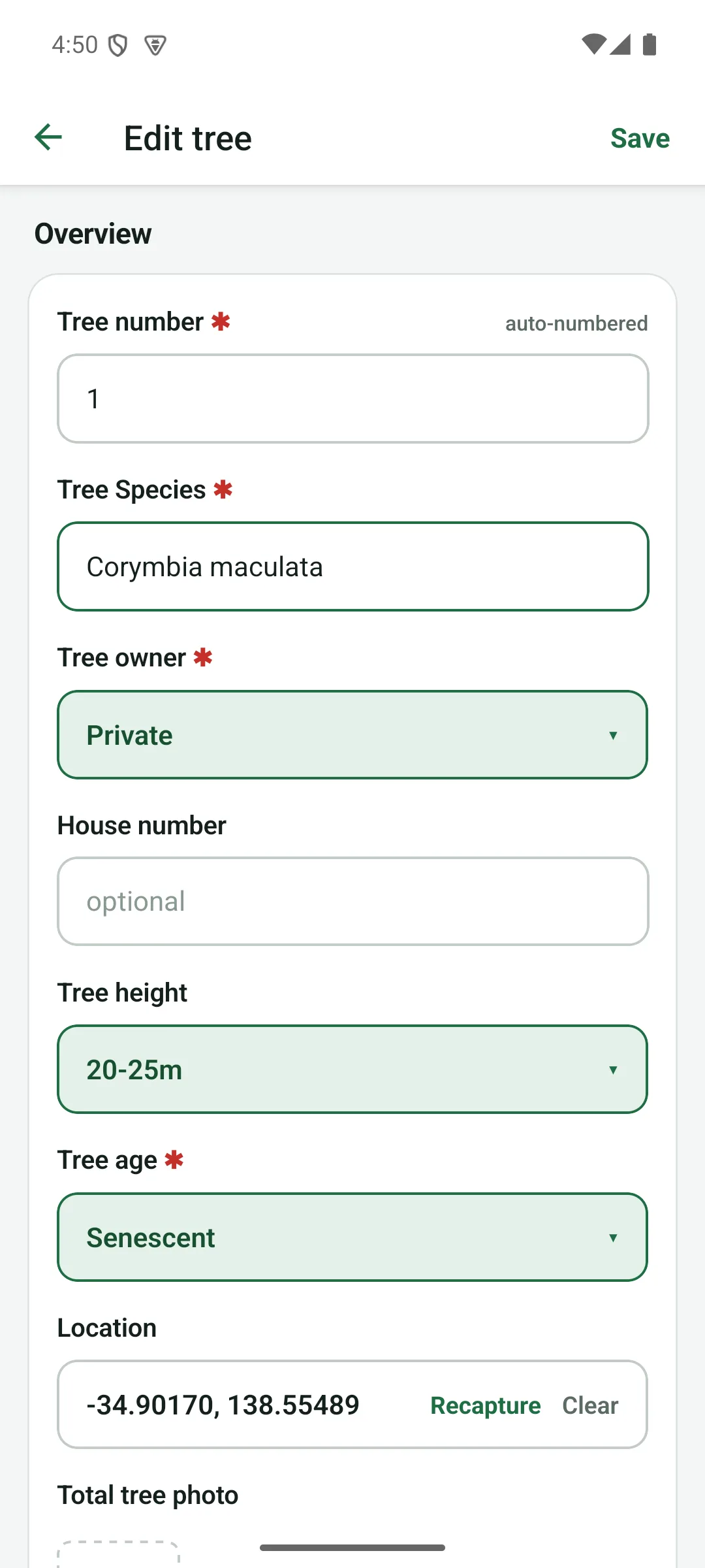 A tree capture form with number, species, owner, height, age and a captured GPS fix